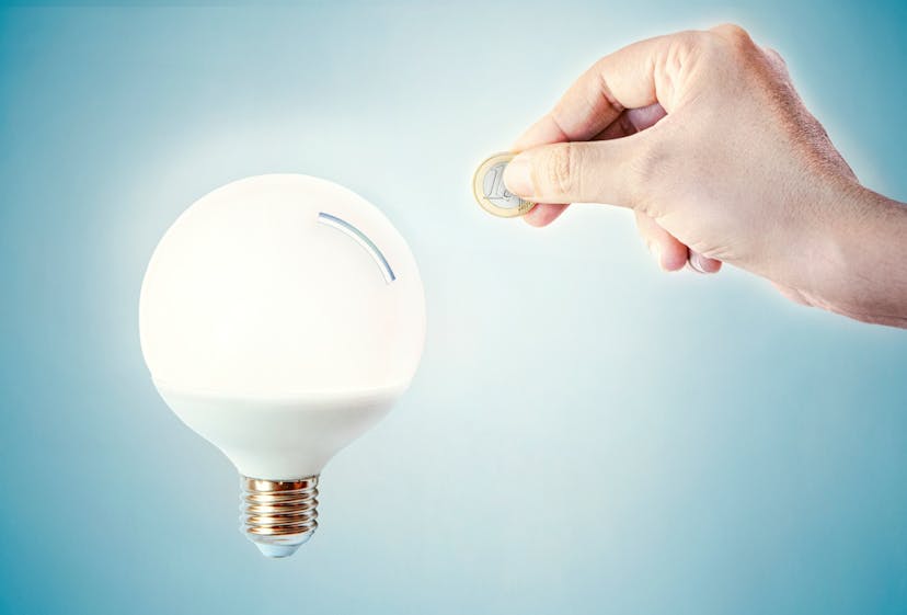 Ayuda Finanzas - Como ahorrar en tu factura de la luz